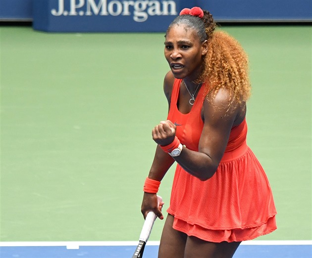 Serena W. postupuje do semifinále US Open, otočila zápas s Pironkovovou