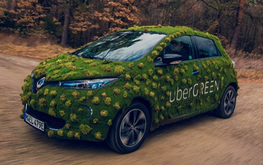 Uber slibuje, že do roku 2030 bude jezdit jen na elektřinu; řidičům zajistí slevy na elektromobily