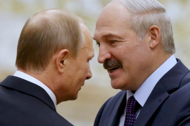 

Lukašenko a Putin budou v pondělí jednat i o integraci, oznámil Kreml

