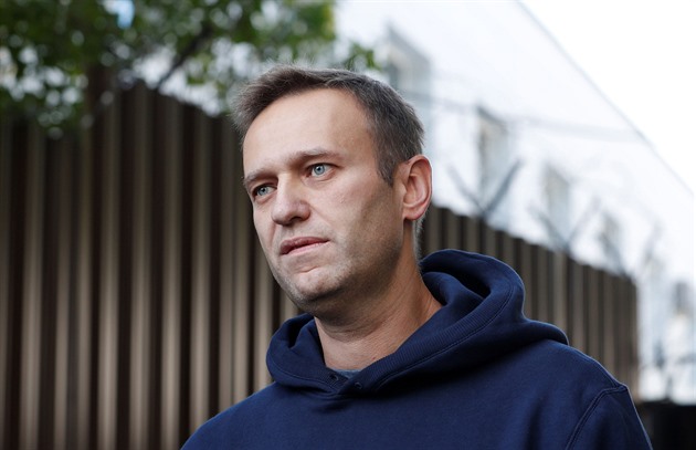 Navalnyj byl otráven silnějším typem novičoku, tvrdí německý Der Spiegel