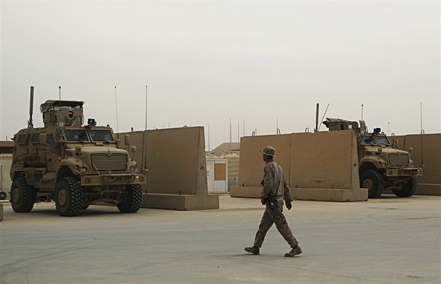 V Iráku zůstanou dva tisíce vojáků, řekl Trump. Slibuje historickou dohodu