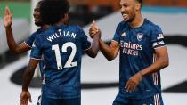 

Willian řídil ofenzivu Arsenalu, který na úvod Premier League sestřelil Fulham

