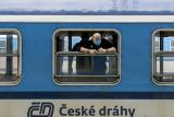 České dráhy zvýší v příštím roce zaměstnancům mzdy o dvě procenta. Dohodly se na tom s odboráři