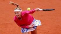

Kvitová si o titul na Roland Garros nezahraje, finále čeká Keninovou a Šwiatekovou

