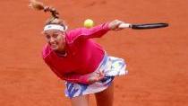 

ŽIVĚ Roland Garros: Kvitová – Keninová 0:1 na sety, ve finále už je Šwiateková

