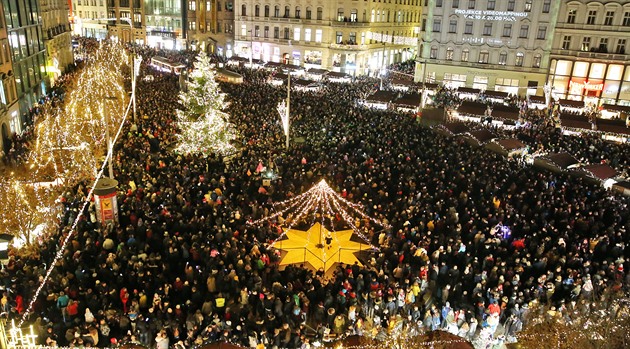 Brno se připravuje na „covidové“ Vánoce. Trhy rozprostře na více míst