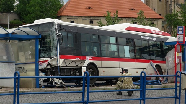 Za smrt školáka ve Slaném stíhá policie řidiče autobusu, závadu vyloučila