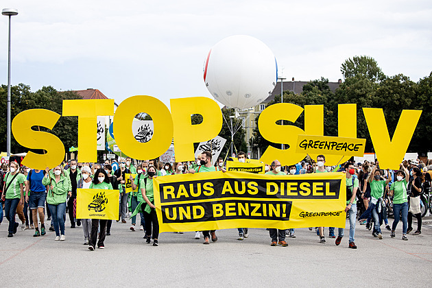 Autofotka týdne: Autosalon v Mnichově znechutili aktivisté