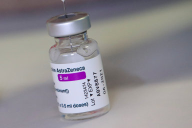AstraZeneca postoupila s vývojem vakcíny proti nádorům. Léčba rakoviny je o něco blíž