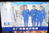 Tři kosmonauti se vrátili z nejdelší čínské vesmírné mise. Strávili 90 dnů na kosmické stanici