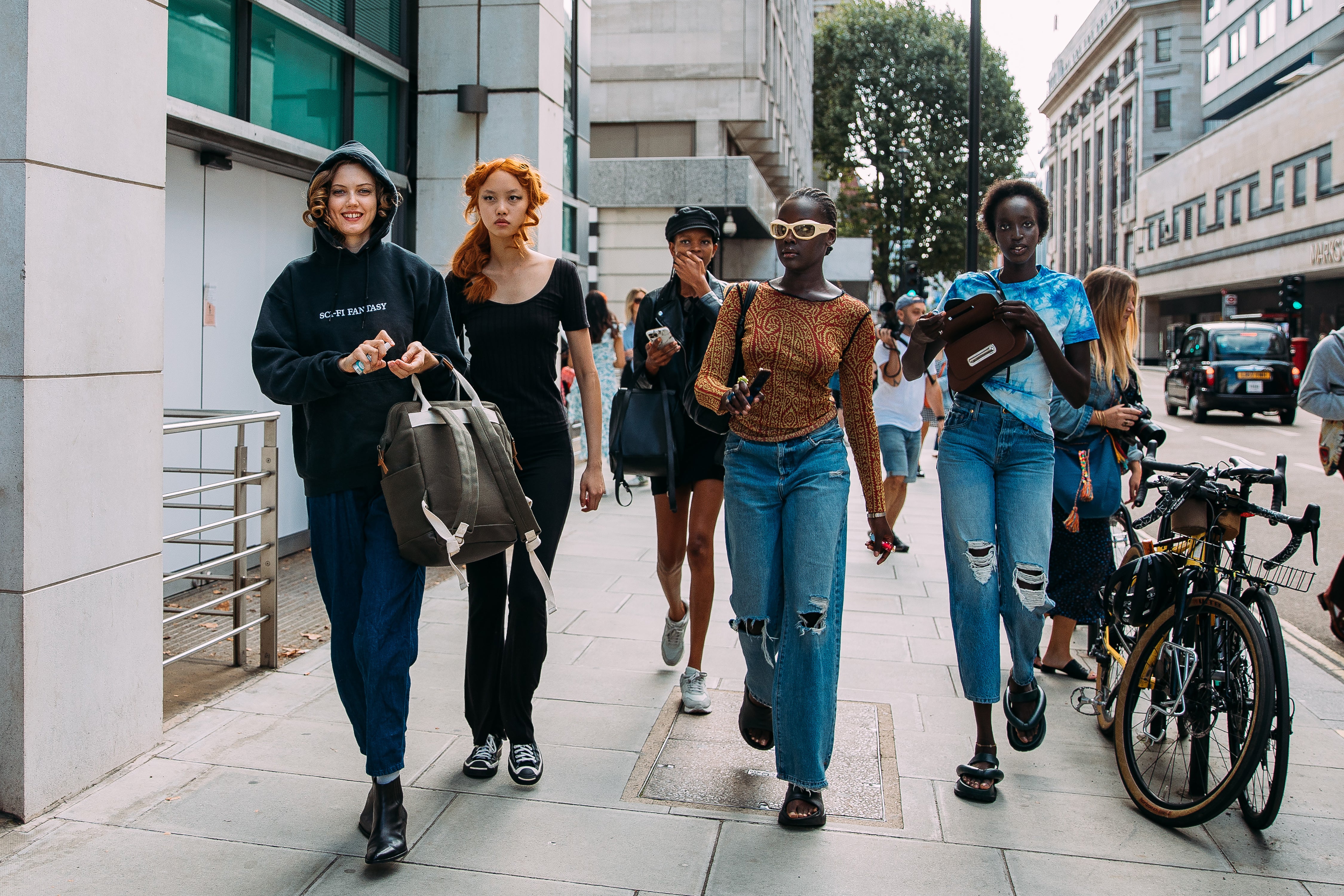 Nejlepší street style z londýnského fashion weeku