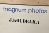 Světoznámý fotograf Koudelka daroval Česku na 2000 svých fotografií. Jednání trvala mnoho let