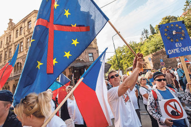 Volební deník Petra Honzejka XIII.: Scénář povolebního vystoupení Česka z Evropské unie v deseti krocích