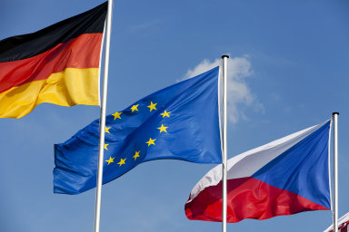 Změní dvojité volby usínající česko-německé vztahy? Bez osobních vazeb se to nestane