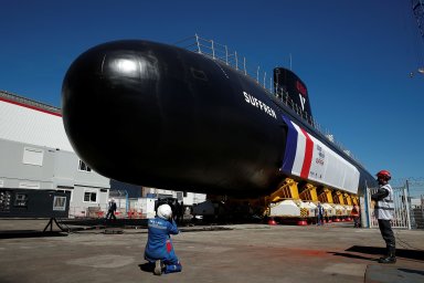 Biden po kauze s ponorkami ztrácí důvěru evropských spojenců. Sejde se proto i s Macronem