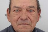 Středočeská policie pátrá na Nymbursku po osmdesátiletém seniorovi. Může být v ohrožení života