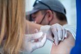 Očkování oproti červenci desetkrát zpomalilo. ‚Lidé stále umírají. A zbytečně,‘ říká vakcinolog Dražan