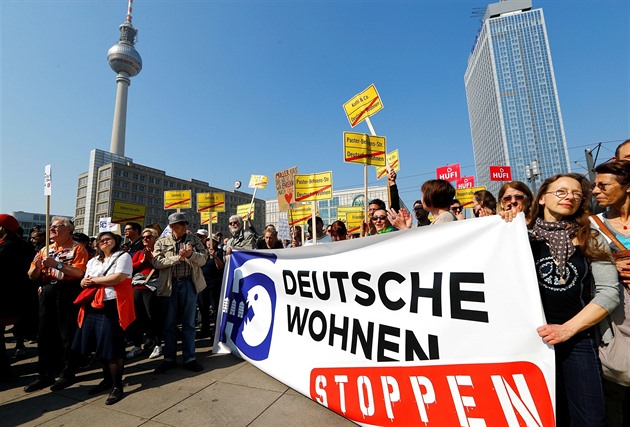 Berlíňané v referendu odsouhlasili vyvlastnění čtvrt milionu bytů