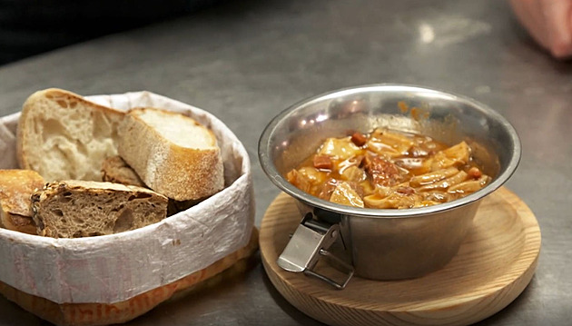 VIDEO: Ovčí mozečky nebo vařené dršťky. V Madridu umějí vařit ze zbytků