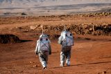 Kousek Marsu uprostřed pouště. Na jihu Izraele probíhá vědecká simulace pobytu na rudé planetě