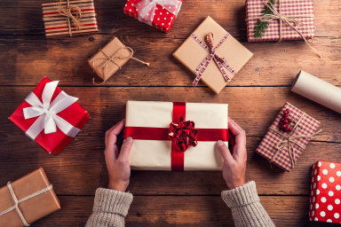 Vánoce mohou být bez dárků, stačí nakoupit v podvodných e-shopech. Následují spory a soudy