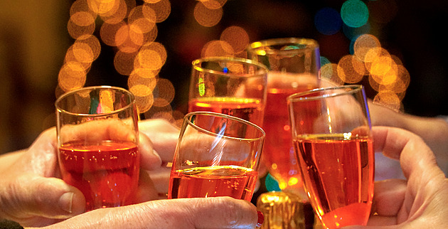 KVÍZ: Dokážete se na párty blýsknout znalostmi o alkoholu?