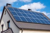 Zájem o střešní solární elektrárny v Česku roste. Investice se podle odborníků vrátí do osmi let