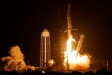 Raketa Falcon 9 od společnosti SpaceX vynesla do vesmíru 105 družic. Jedna z nich pochází z Česka