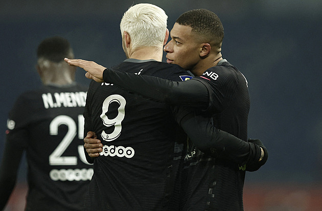 Mbappé dal desátý gól, Paris St. Germain si doma poradilo s Brestem