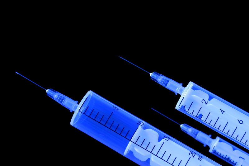 Očkovaní mají nově hrazeno měsíčně 5 PCR testů na vlastní žádost