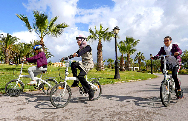 Cyklisté jsou v Tunisku považováni za chudé, nadšenci doufají ve změnu