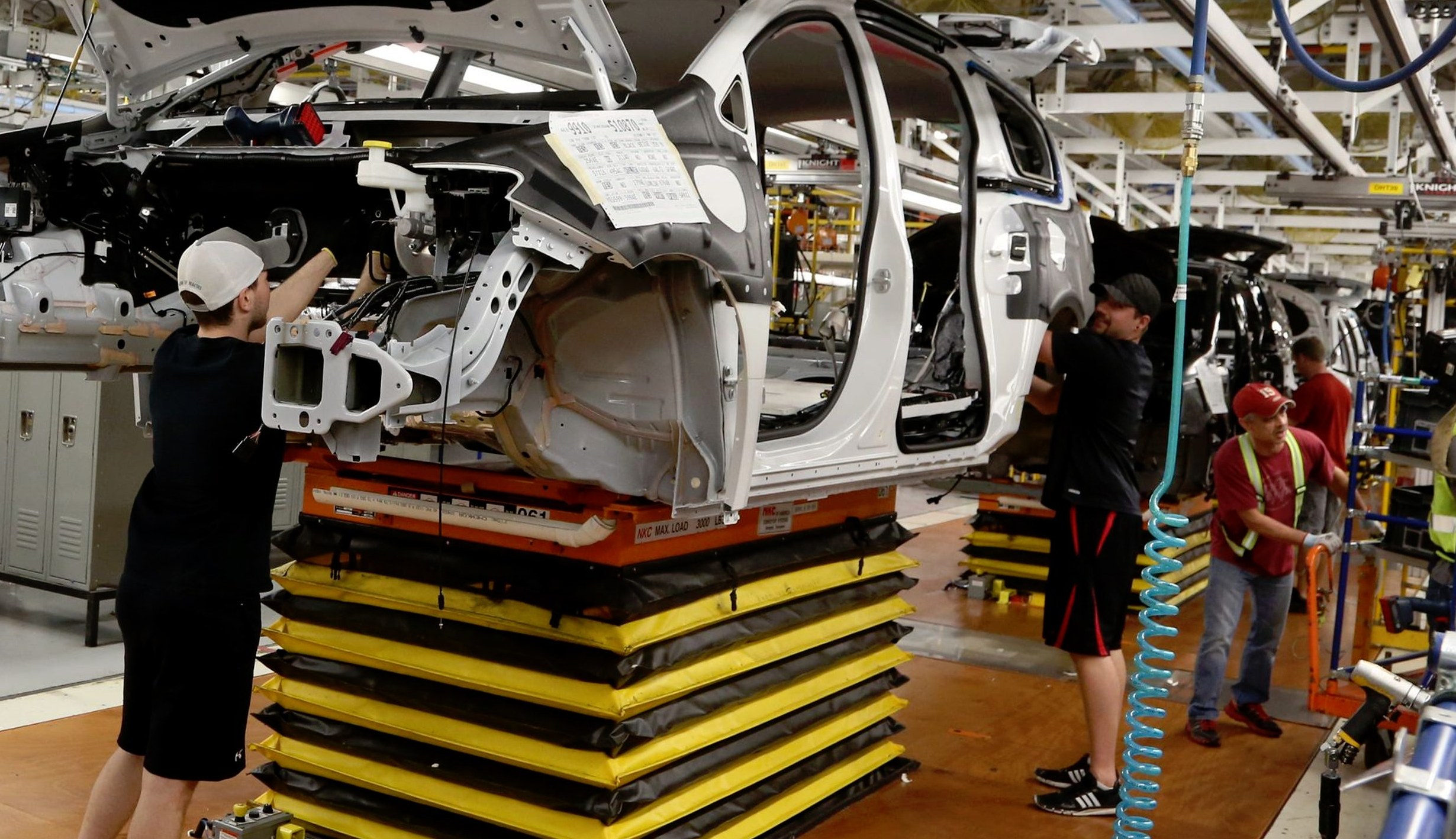 Výroba aut v Česku klesla. Roste jenom Hyundai