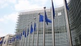 Europoslanci kývli na minimální daň pro velké firmy. Unie ji chce zavést od příštího roku