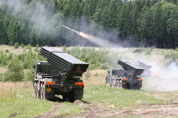 

Ukrajinská armáda nasadila do bojů raketomety z Česka, měla dostat i bojové vrtulníky

