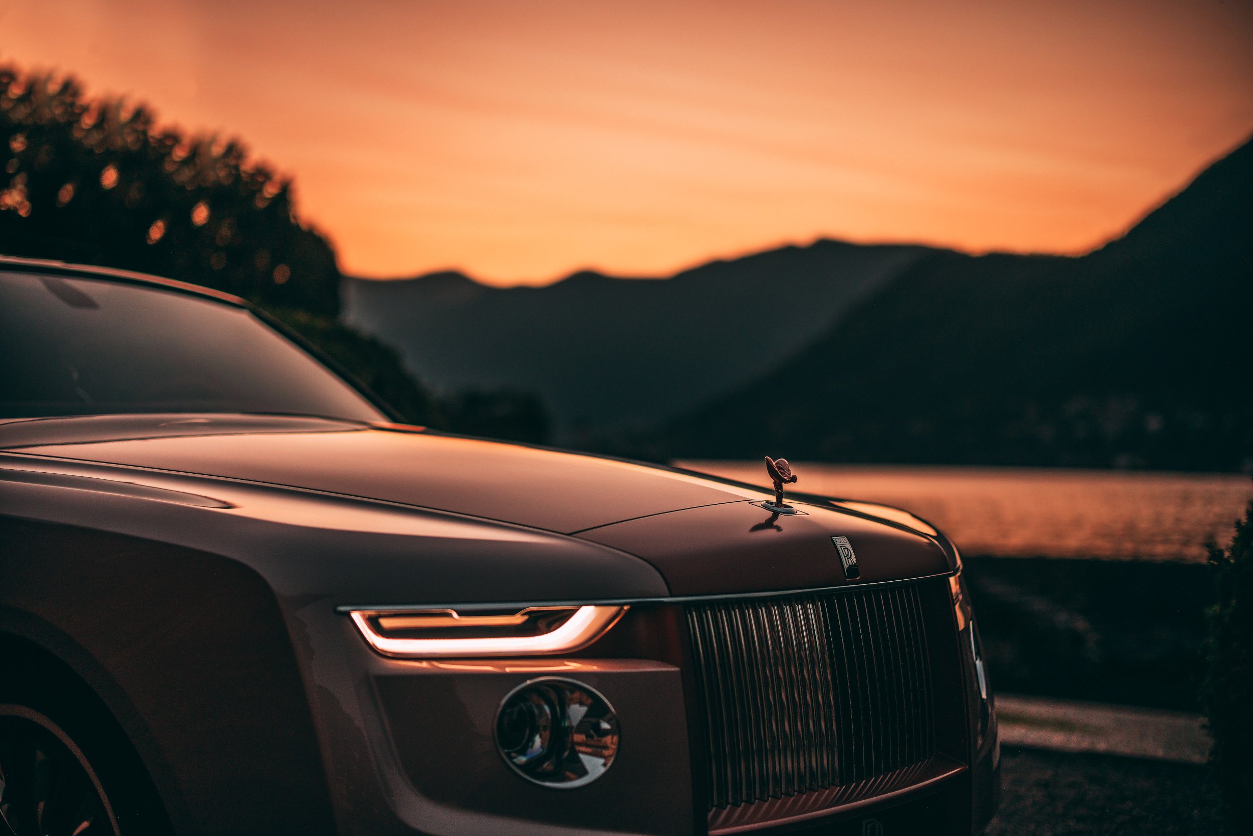 Rolls-Royce ukázal další auto za víc než půl miliardy. Tohle má v DNA perly