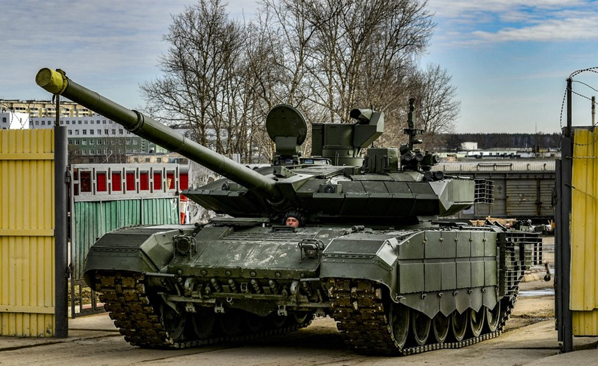 Vývoj bojů: Ruské armádě se kriticky krátí zásoby těžké techniky, do bojů nasadila Terminátora