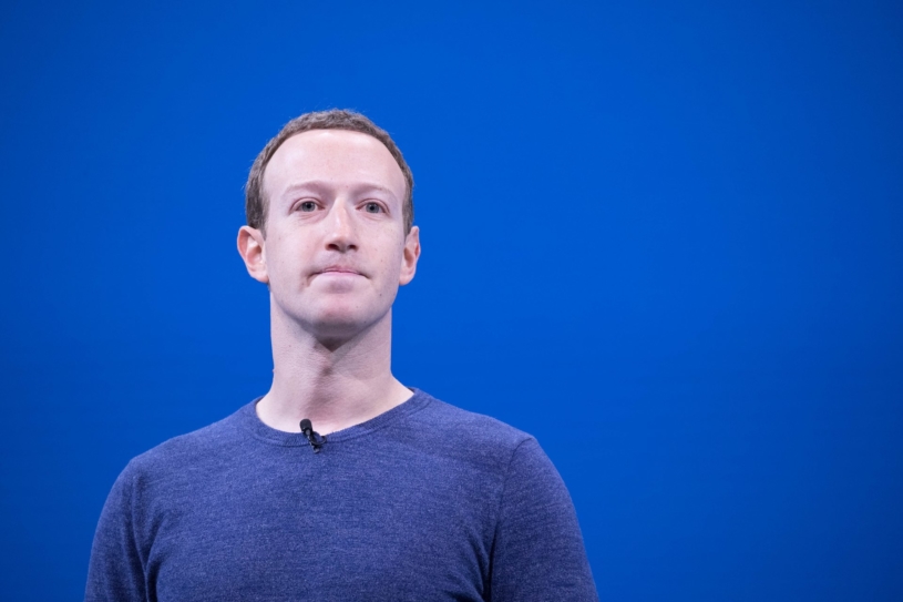 Na Zuckerberga padla žaloba v kauze Cambridge Analytica. Měl umožnit únik dat milionů lidí