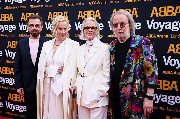 ABBA se po 40 letech vrátila na pódium. Avataři vzbudili nadšení