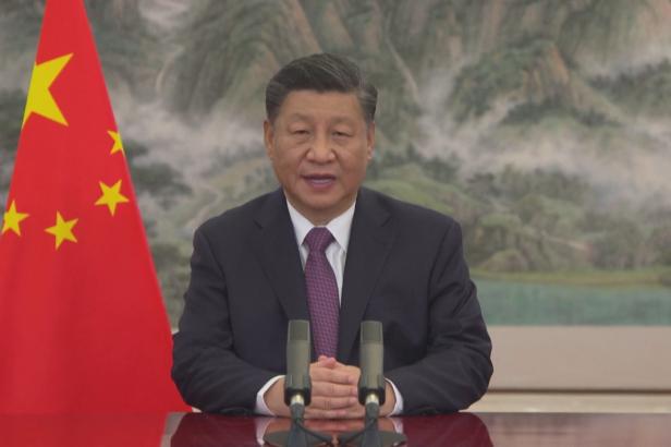 

Čínský prezident Si Ťin-pching může čelit odporu v komunistické straně, množí se zvěsti o puči

