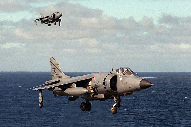 Válka o Falklandy: Sea Harrier versus Mirage III, protivníci se představují