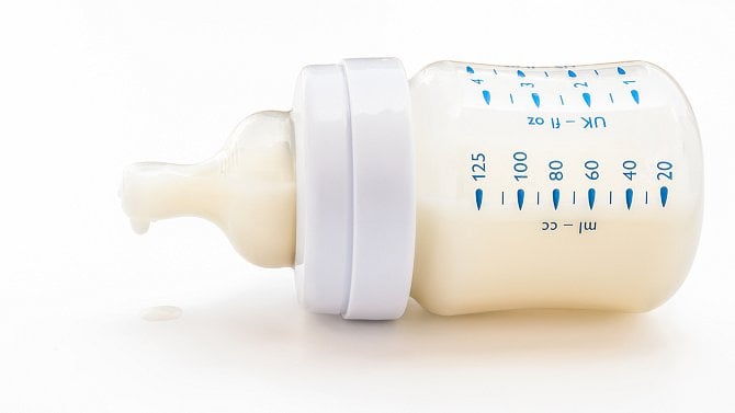 Hypoalergenní mléka pro děti – co způsobilo jejich výpadek?