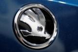 Končí spor o logo s okřídleným šípem. Škoda Group prodala svá práva Škodě Auto ze skupiny Volkswagen