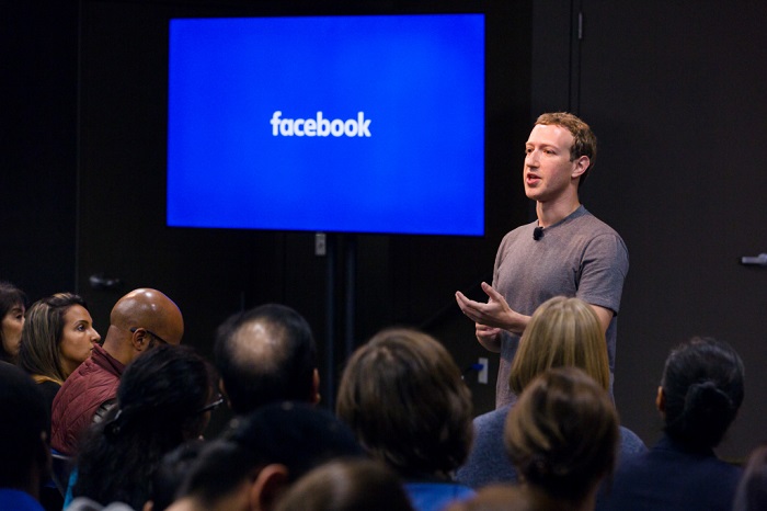 Facebook prodlužuje možnost organizovat placené události