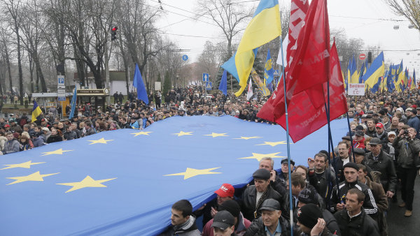 Proč Putinovi najednou nevadí vstup Ukrajiny do EU? Odpověď je typicky putinovská