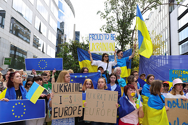 KOMENTÁŘ: Pozvání Ukrajiny do EU kazí hořkost nenaplněných slibů Balkáncům