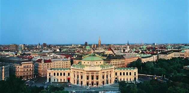 Nejlepším městem pro život je Vídeň, ukázal průzkum. S pořadím míchal covid