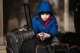 Výběr z médií: deportace ukrajinských dětí, chybějící turisté ve Varech a zdražení pro vodáky