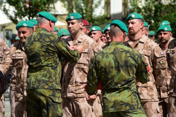 

Armádu čeká náročný úkol. Musí vyčlenit pro NATO až 4500 vojáků

