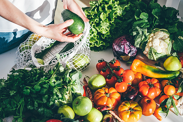 Jak nakupovat pěknou zeleninu i ovoce a ušetřit? Osvojte si tyto triky
