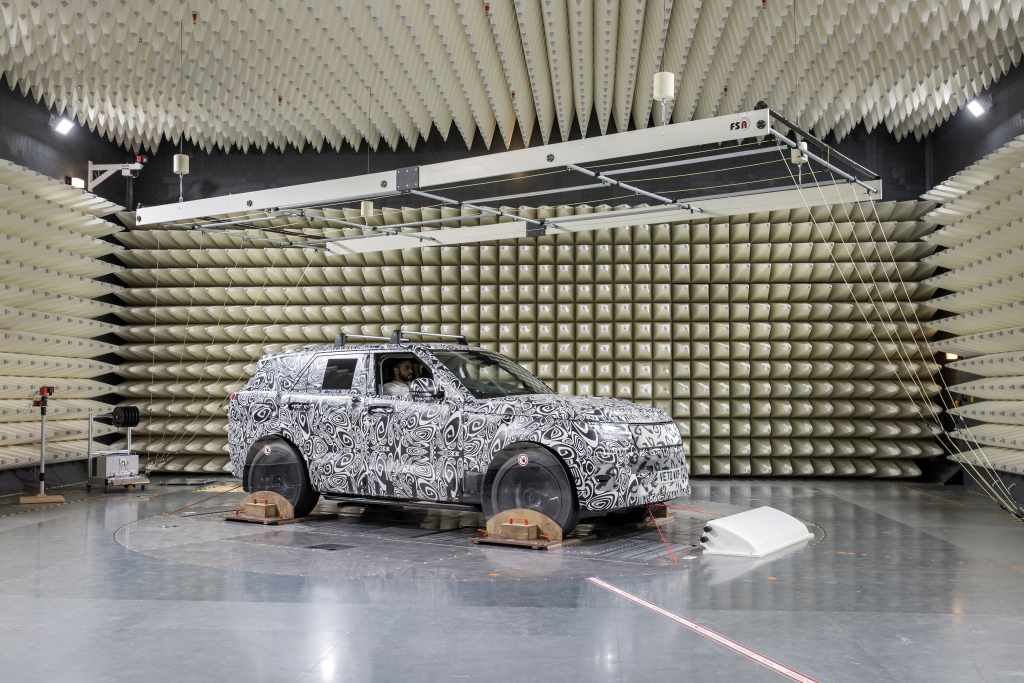 Jaguar Land Rover se připravuje na elektrifikovanou budoucnost